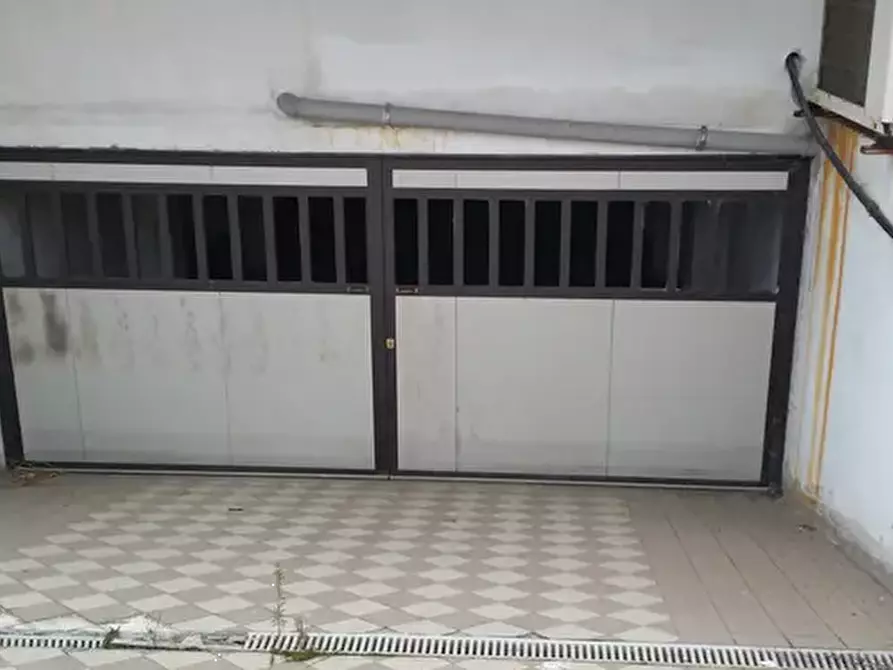 Immagine 16 di Stabile in vendita  in Via Rimale  a Fidenza