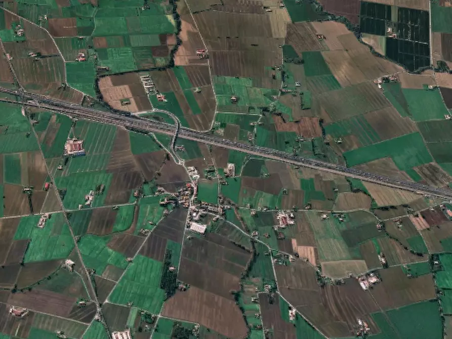 Immagine 24 di Stabile in vendita  in Via Rimale  a Fidenza