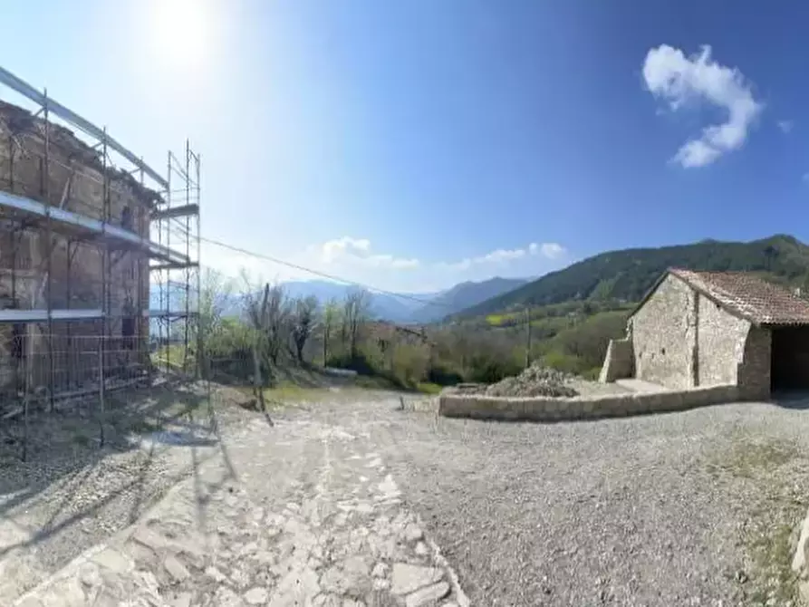 Immagine 3 di Casa indipendente in vendita  in Fraz. Goiano Strada Goiano  a Terenzo