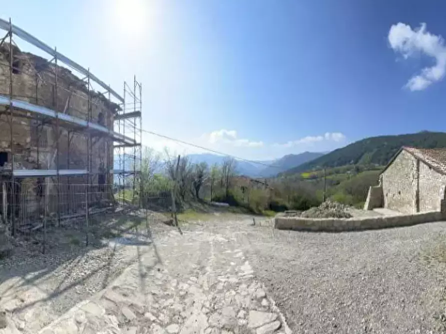 Immagine 7 di Casa indipendente in vendita  in Fraz. Goiano Strada Goiano  a Terenzo