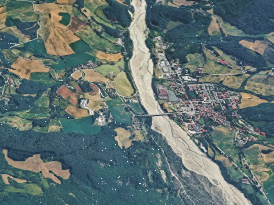 Immagine 17 di Casa indipendente in vendita  in Fraz. Goiano Strada Goiano  a Terenzo