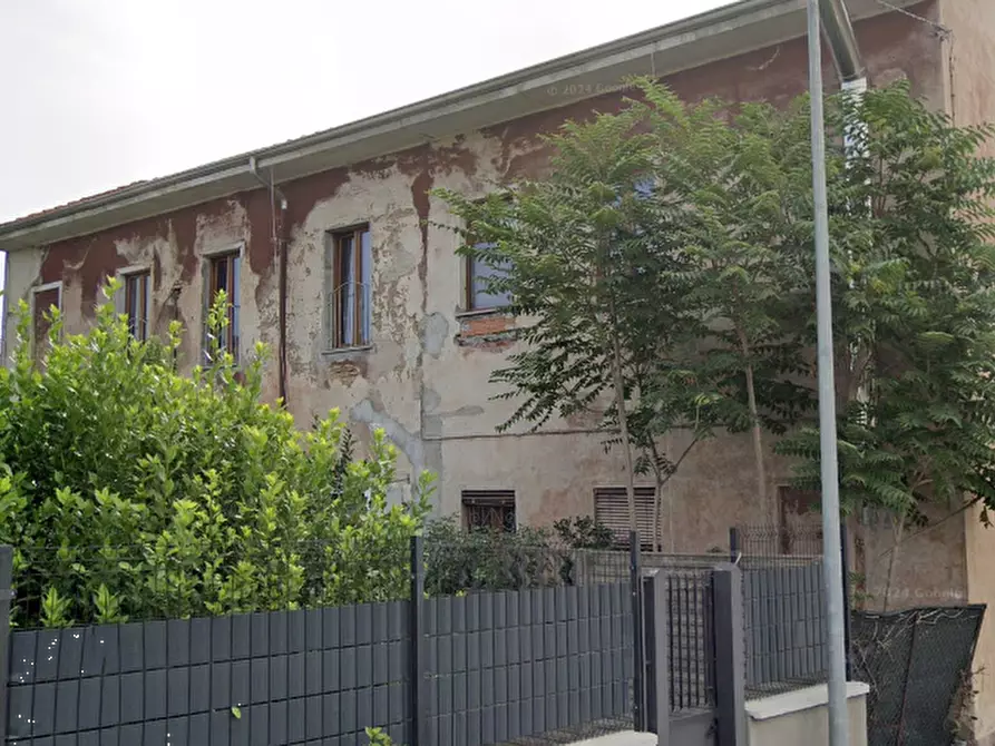 Immagine 5 di Casa indipendente in vendita  in Via Rossini a Busto Arsizio