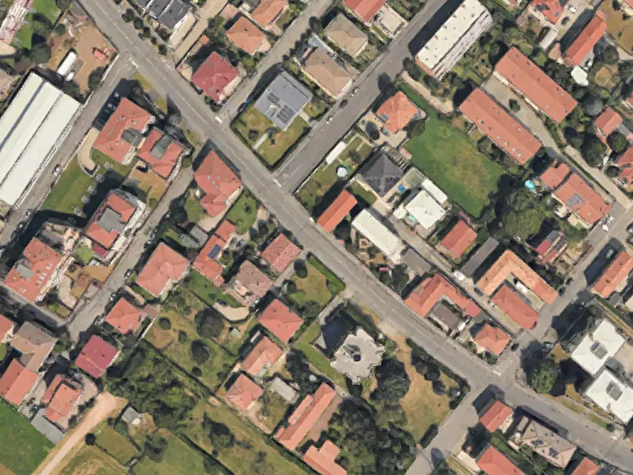 Immagine 14 di Casa indipendente in vendita  in Via Rossini a Busto Arsizio