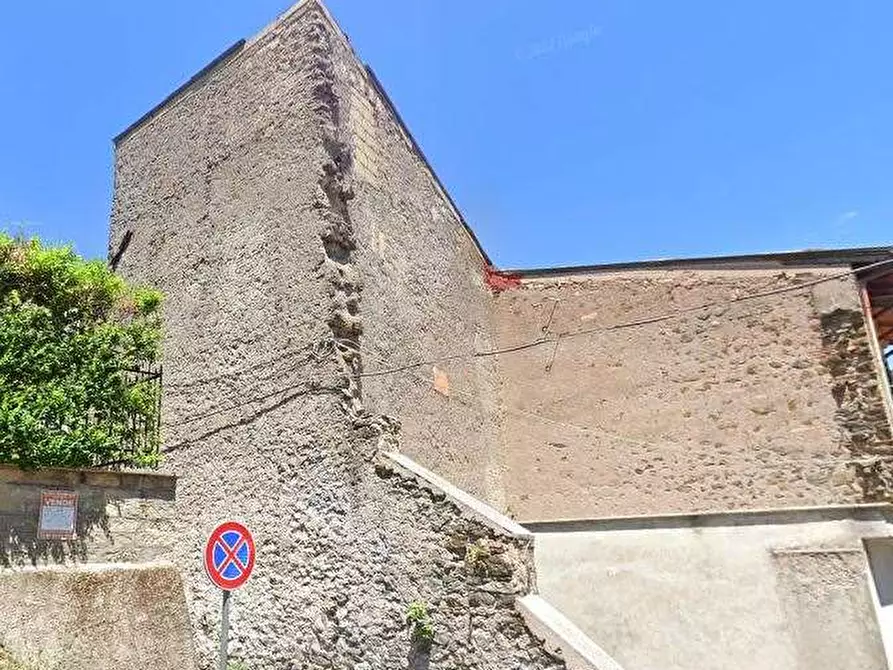 Immagine 1 di Magazzino in vendita  in Via S. Silvestro a Montecompatri