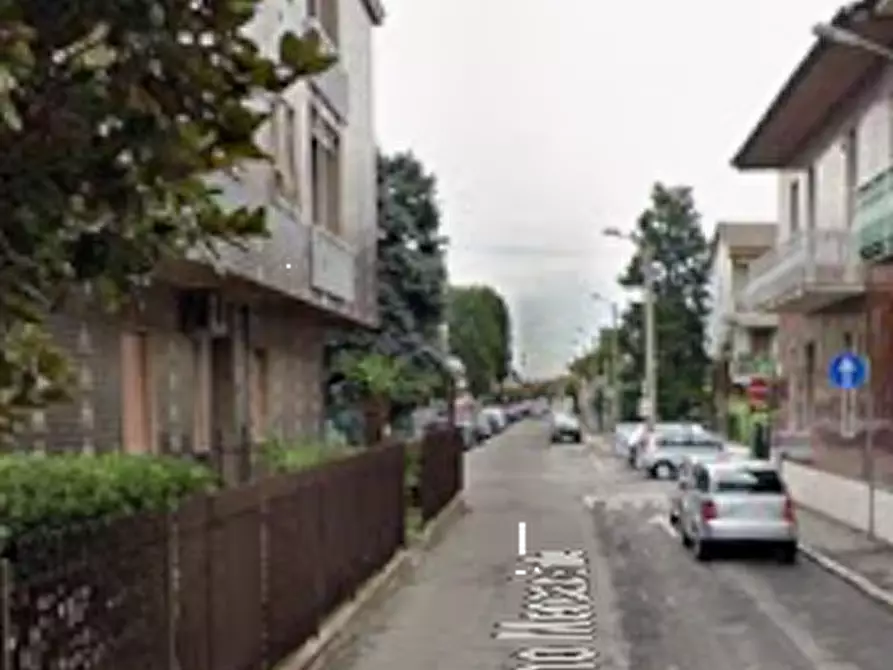 Immagine 13 di Appartamento in vendita  in Via Giuseppe Saverio Mercadante a Monza