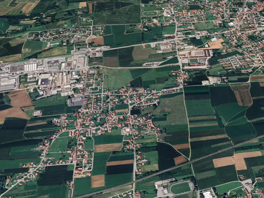 Immagine 9 di Terreno edificabile in vendita  in Via IV Maggio a Reana Del Roiale