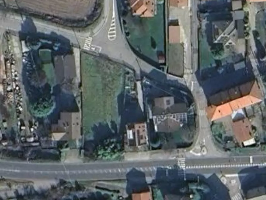 Immagine 18 di Appartamento in vendita  in Via Lombardia a Albese Con Cassano