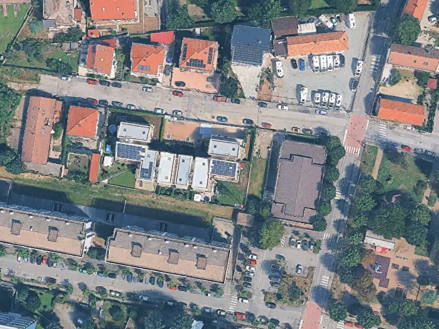 Immagine 1 di Garage in vendita  in Via Alpi Carniche a Rivoli