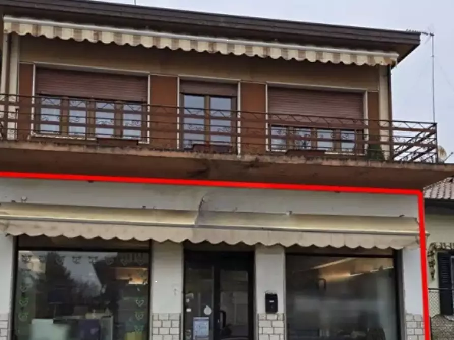 Immagine 1 di Negozio in vendita  in Via Galileo Galilei a Monfalcone