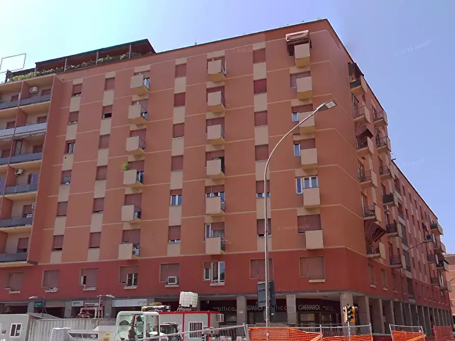 Immagine 4 di Appartamento in vendita  in via Battindarno a Bologna