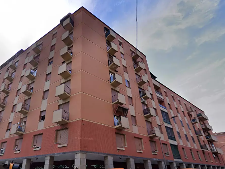 Immagine 6 di Appartamento in vendita  in via Battindarno a Bologna