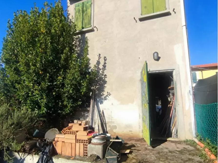 Immagine 3 di Appartamento in vendita  in Via Confine Inferiore a Molinella