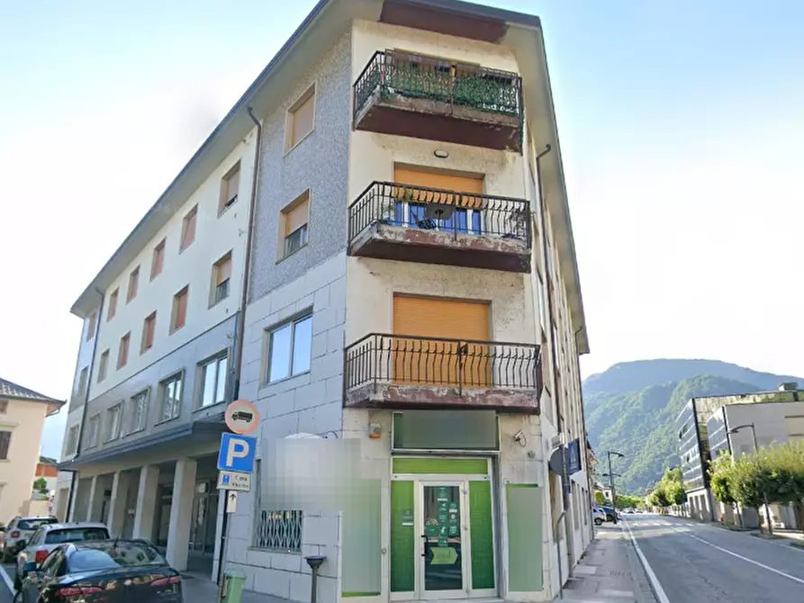 Immagine 5 di Negozio in vendita  in Piazza Centa a Tolmezzo