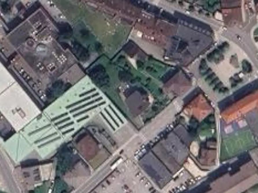 Immagine 14 di Negozio in vendita  in Piazza Centa a Tolmezzo