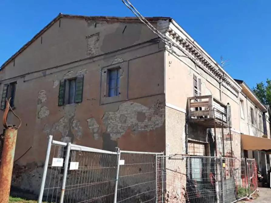 Immagine 8 di Negozio in vendita  in Via Lughese a Forli'