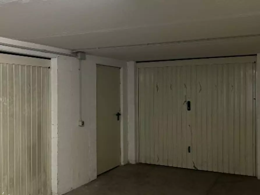 Immagine 3 di Ufficio in vendita  in Via Carlo Armellini  a Forli'