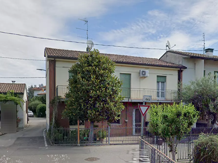 Immagine 4 di Appartamento in vendita  in Via Asiago  a Cesena