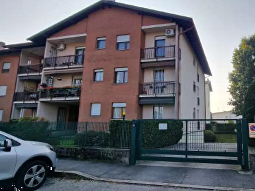 Immagine 1 di Appartamento in vendita  in Via Generale Alberto Della Chiesa  a Gallarate