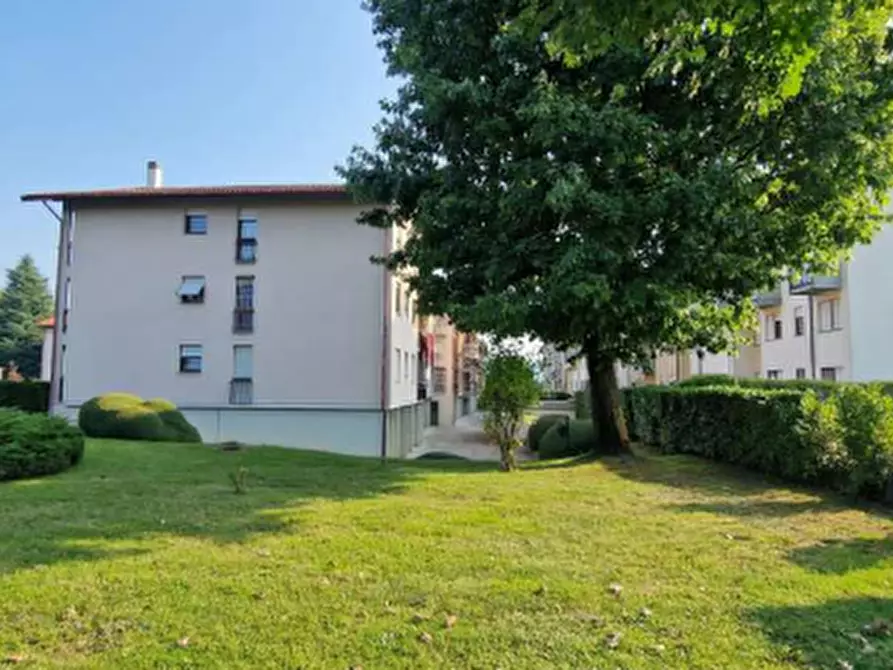 Immagine 6 di Appartamento in vendita  in Via Generale Alberto Della Chiesa  a Gallarate