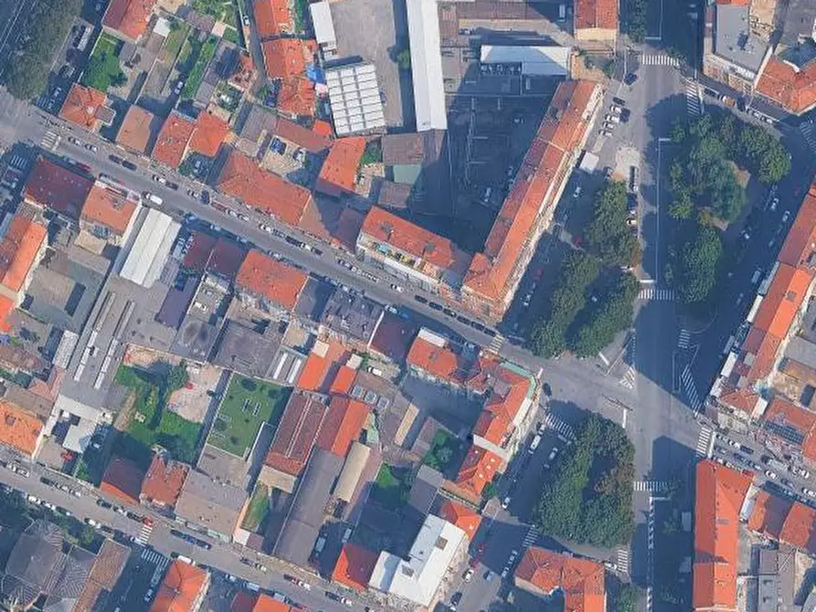 Immagine 5 di Negozio in vendita  in Via Foligno  a Torino