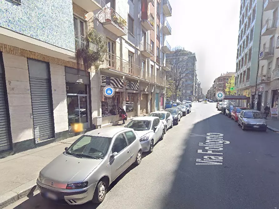 Immagine 10 di Negozio in vendita  in Via Foligno  a Torino
