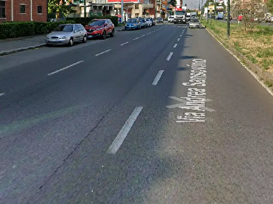 Immagine 5 di Appartamento in vendita  in Via Sansovino a Torino