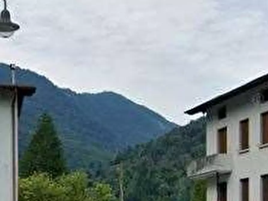 Immagine 8 di Stabile in vendita  in Via Roma a Lusevera