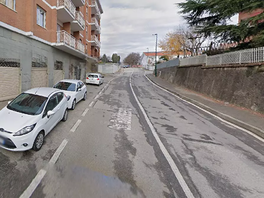 Immagine 5 di Negozio in vendita  in Str. Baldissero a Chieri