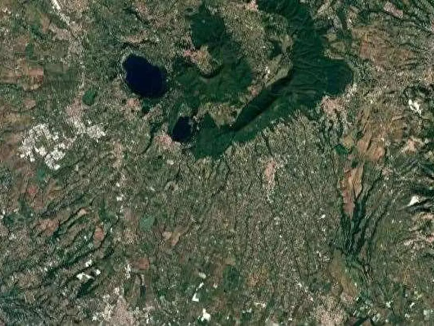 Immagine 7 di Appartamento in vendita  in Via Ponte Tre Armi a Genzano Di Roma