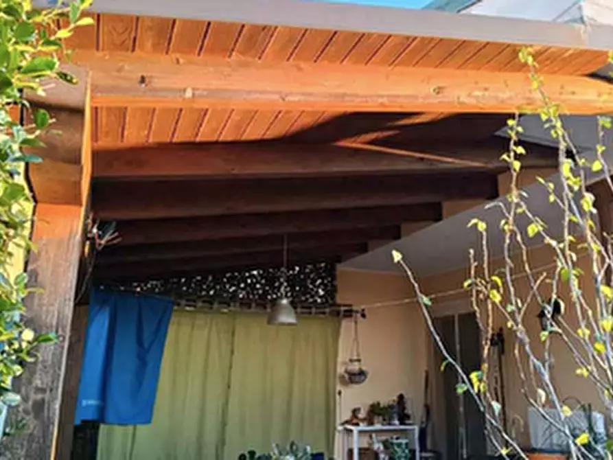 Immagine 2 di Villa in vendita  in Via Guido Reni a Guidonia Montecelio