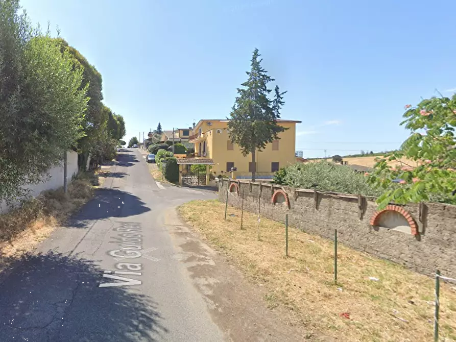 Immagine 7 di Villa in vendita  in Via Guido Reni a Guidonia Montecelio
