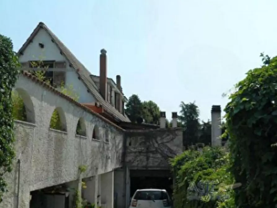 Immagine 2 di Porzione di villa in vendita  in Via Castel de Ceveri  a Formello