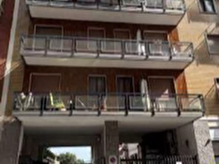 Immagine 2 di Garage in vendita  in Via Randaccio  a Torino