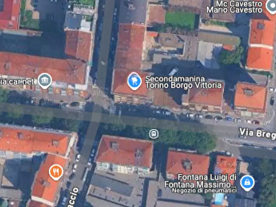 Immagine 9 di Garage in vendita  in Via Randaccio  a Torino