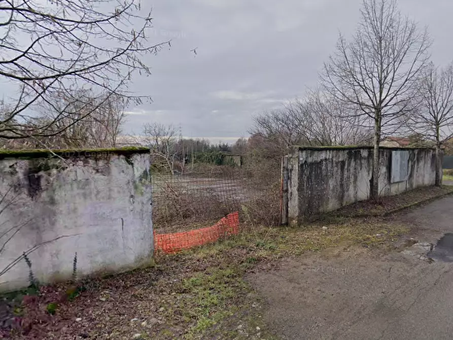 Immagine 1 di Laboratorio in vendita  in Via Manzoni a Basiano