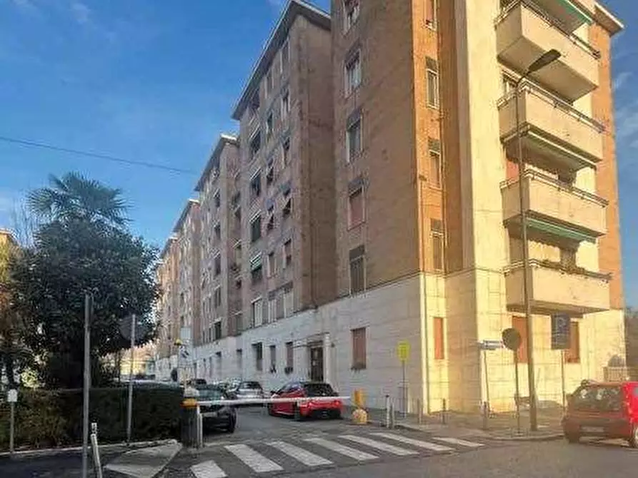 Immagine 2 di Appartamento in vendita  in Via Rosselli Fratelli  a Milano