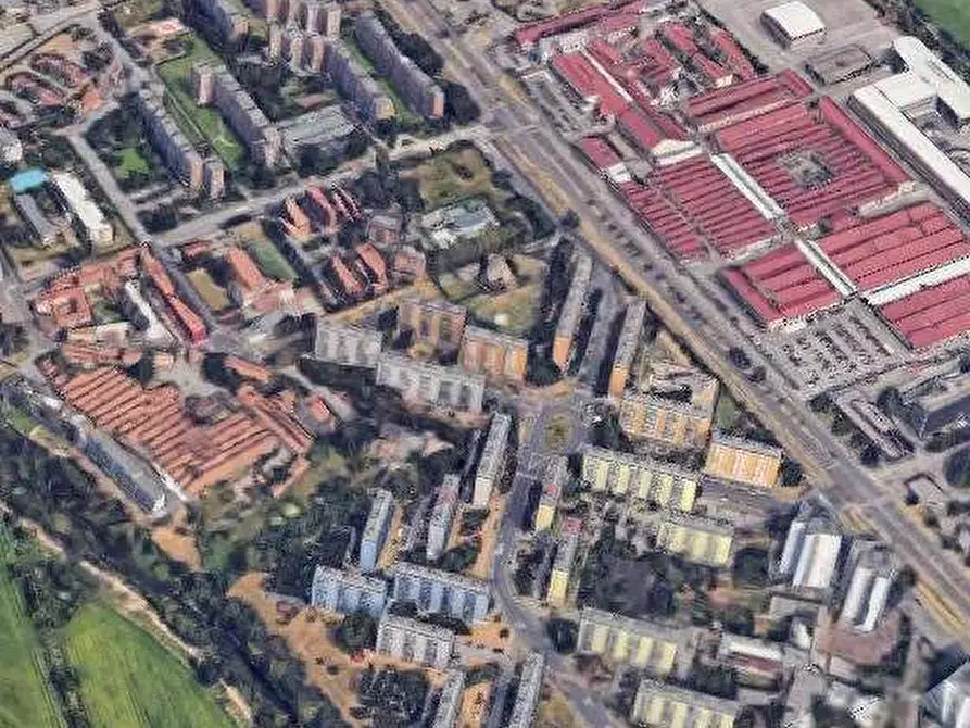 Immagine 11 di Garage in vendita  in Via Costantino Baroni a Milano