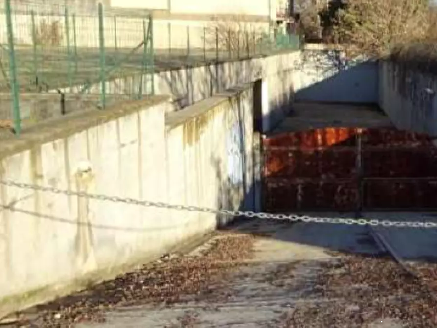 Immagine 6 di Garage in vendita  in Via Monviso a Garbagnate Milanese