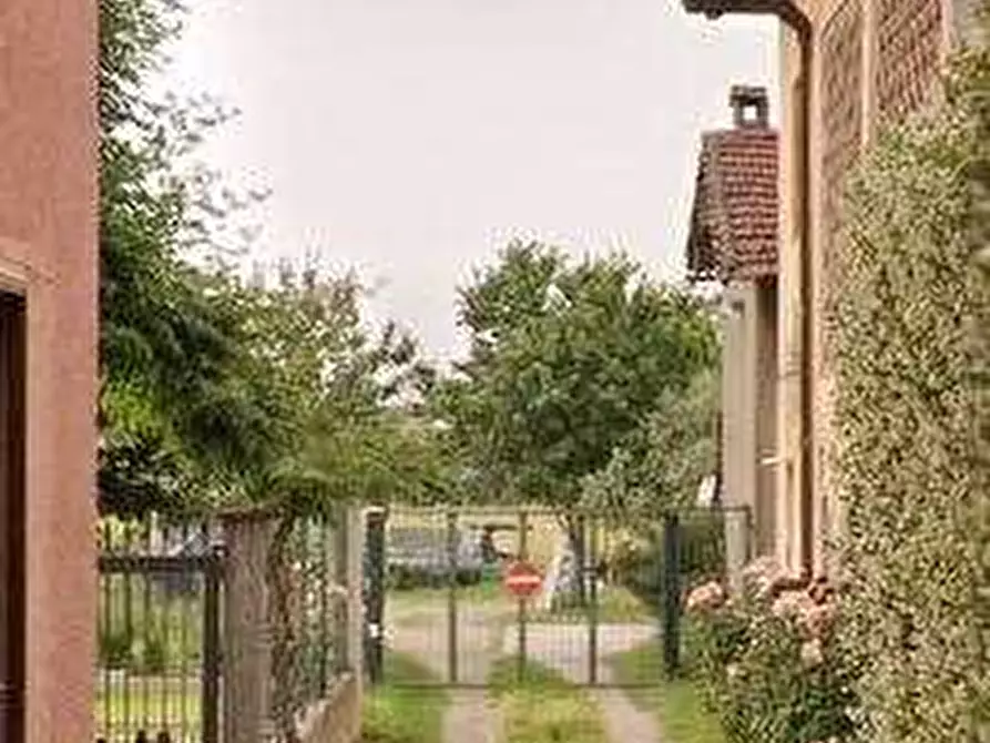 Immagine 6 di Appartamento in vendita  in Via Alessandro Manzoni a Basiano