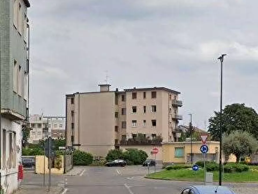 Immagine 7 di Appartamento in vendita  in Via VIII Marzo a Limbiate