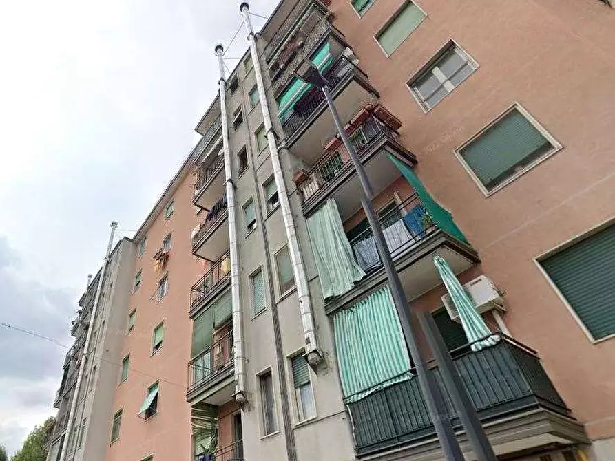 Immagine 10 di Appartamento in vendita  in Via VIII Marzo a Limbiate