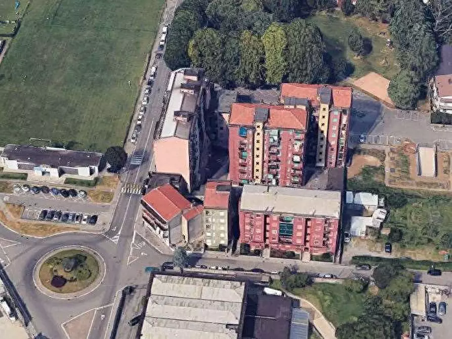 Immagine 15 di Appartamento in vendita  in Via VIII Marzo a Limbiate