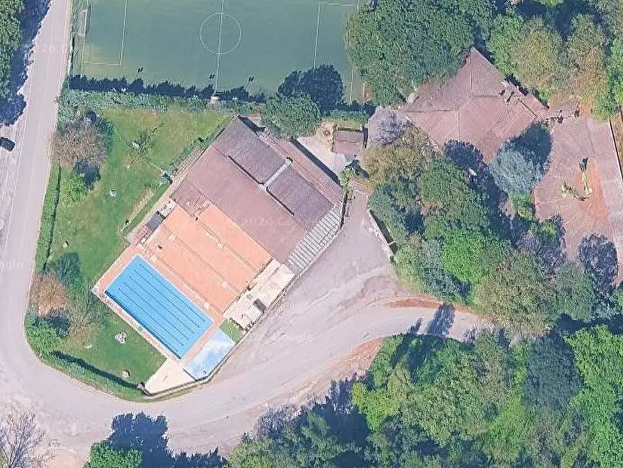 Immagine 10 di Stabile in vendita  in Località Mezzaluna  a Mentana