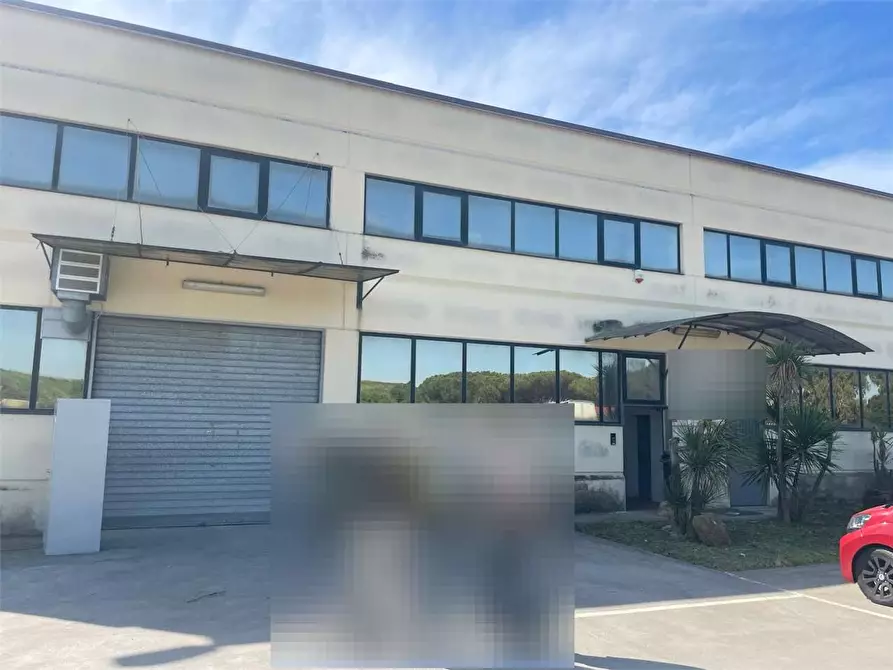 Immagine 4 di Capannone industriale in vendita  in Via di Torre Sant'Anastasia a Roma