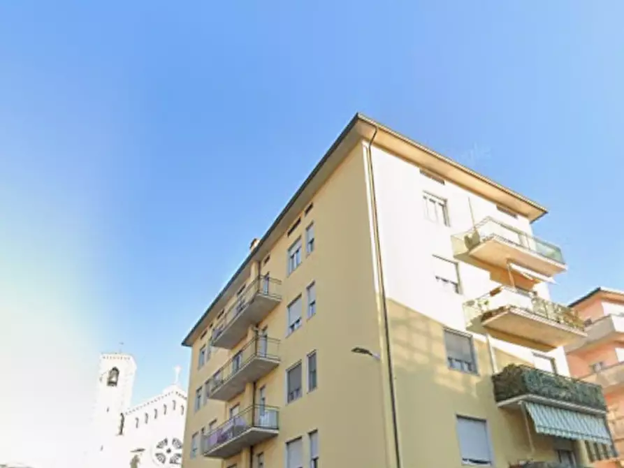 Immagine 3 di Appartamento in vendita  in via Santa Bartolomea Capitanio a Bergamo