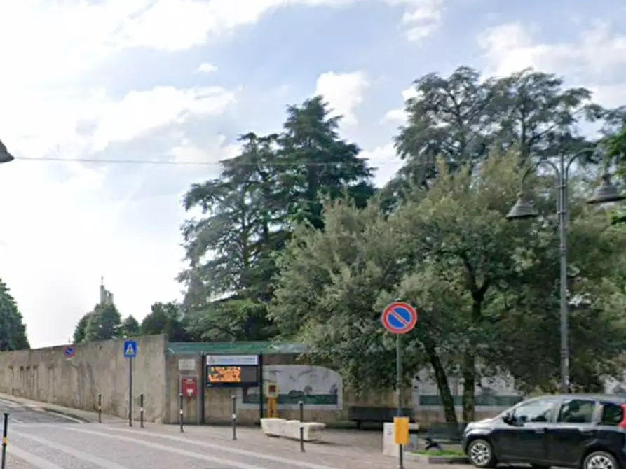 Immagine 13 di Negozio in vendita  in P.zza Garibaldi a Lesmo