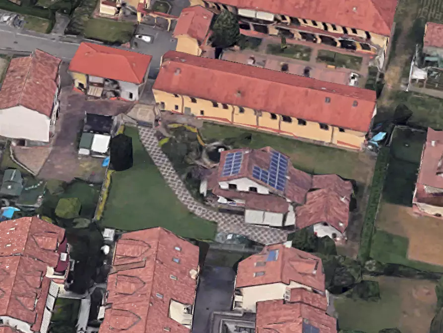 Immagine 31 di Appartamento in vendita  in Via Cascina Tamburina a Usmate Velate