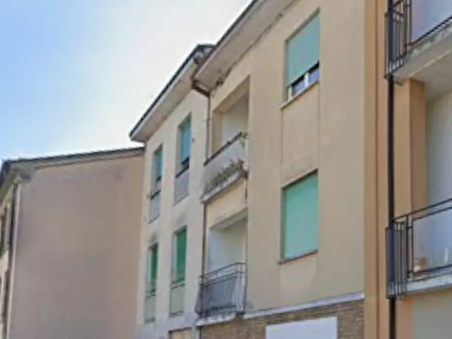 Immagine 2 di Appartamento in vendita  in Piazza Calcagnini a Fusignano