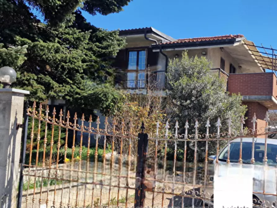 Immagine 2 di Casa bifamiliare in vendita  in Via Pinerolo a Frossasco