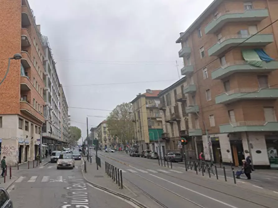 Immagine 6 di Appartamento in vendita  in Corso Giulio Cesare  a Torino